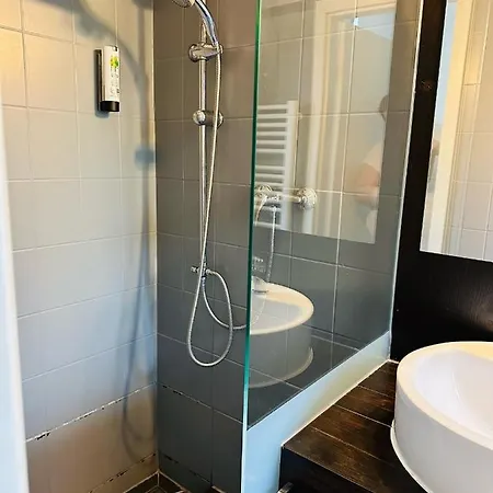Esscobar Alte Bahnhof Hotel *